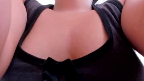 Naty online show from January 2025 03:20:01 PM