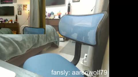 Snapshot of soyelpoti79 chatting on September 2025 01:13:02 PM WhiteWolfFL online show from September 2025 01:13:02 PM