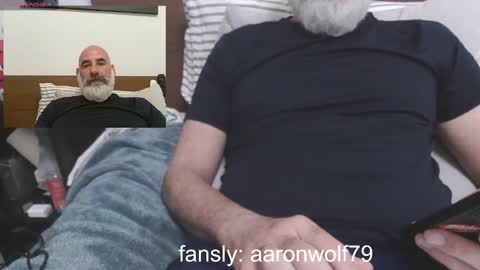 Snapshot of soyelpoti79 chatting on October 2025 01:53:01 PM WhiteWolfFL online show from October 2025 01:53:01 PM