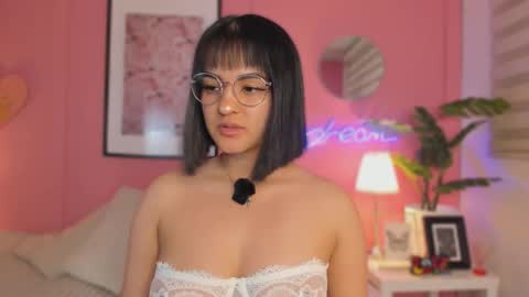 Aleja online show from October 2025 06:01:02 AM
