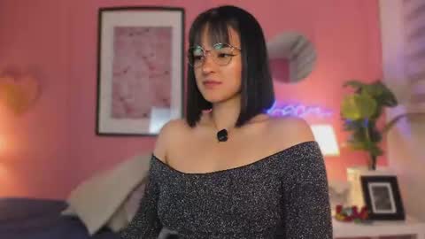 Snapshot of soysaraa_ chatting on July 2026 04:47:01 AM Aleja online show from July 2026 04:47:01 AM