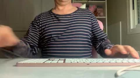 Snapshot of spa_eng chatting on January 2026 09:17:02 PM SPA ENG online show from January 2026 09:17:02 PM