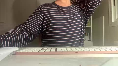 Snapshot of spa_eng chatting on January 2026 01:10:02 AM SPA ENG online show from January 2026 01:10:02 AM