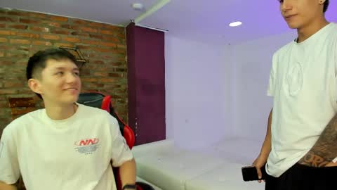 Gabo Lucas and Justin online show from April 2026 09:45:02 PM