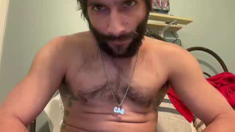 Snapshot of spacecase843 chatting on December 2024 04:44:02 AM TrndSettrz online show from December 2024 04:44:02 AM