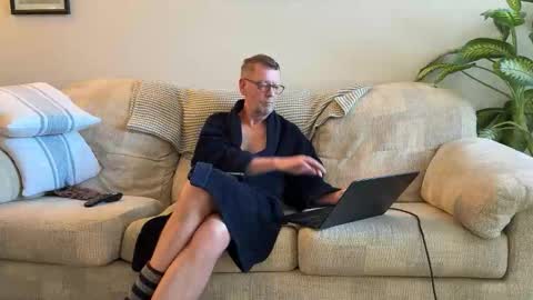 Snapshot of spaceman_fun chatting on January 2026 11:56:01 AM spaceman_fun online show from January 2026 11:56:01 AM