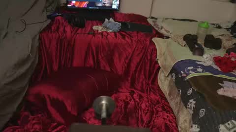 Snapshot of spandexfemboy chatting on December 2025 12:18:01 AM spandexfemboy online show from December 2025 12:18:01 AM