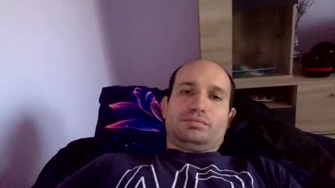 Snaiky online show from December 2025 02:10:02 PM