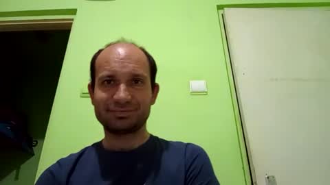 Snaiky online show from April 2026 09:15:02 PM