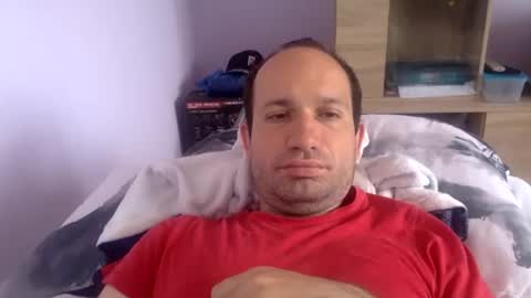 Snapshot of sparei7 chatting on April 2026 10:14:02 AM Snaiky online show from April 2026 10:14:02 AM