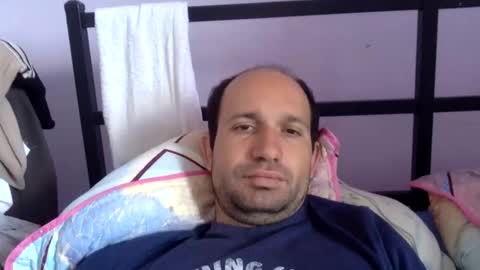 Snapshot of sparei7 chatting on May 2026 10:32:01 AM Snaiky online show from May 2026 10:32:01 AM