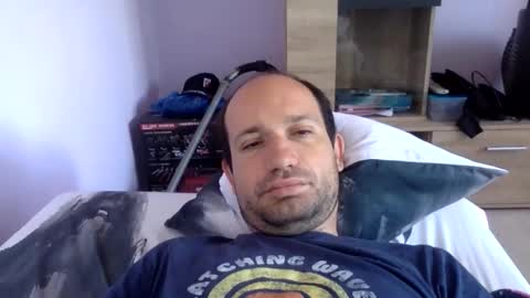 Snapshot of sparei7 chatting on May 2026 08:43:02 AM Snaiky online show from May 2026 08:43:02 AM