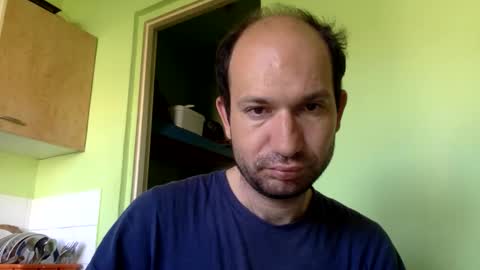 Snapshot of sparei7 chatting on May 2026 09:14:01 AM Snaiky online show from May 2026 09:14:01 AM
