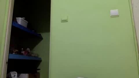 Snapshot of sparei7 chatting on May 2026 09:42:02 PM Snaiky online show from May 2026 09:42:02 PM