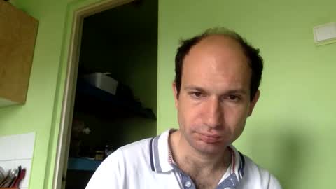 Snapshot of sparei7 chatting on May 2026 07:02:02 AM Snaiky online show from May 2026 07:02:02 AM
