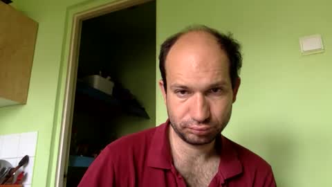 Snapshot of sparei7 chatting on May 2026 10:11:02 AM Snaiky online show from May 2026 10:11:02 AM