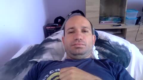 Snapshot of sparei7 chatting on May 2026 09:48:02 AM Snaiky online show from May 2026 09:48:02 AM