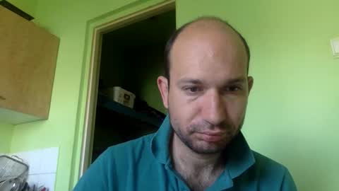 Snapshot of sparei7 chatting on May 2026 09:35:01 AM Snaiky online show from May 2026 09:35:01 AM