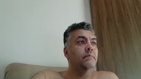 Snapshot of spawnnny chatting on April 2026 05:33:01 PM Daniel online show from April 2026 05:33:01 PM