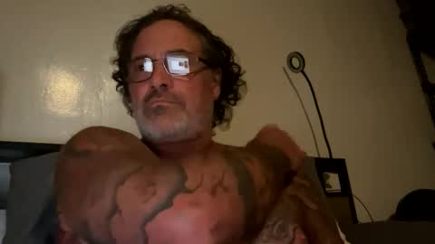 specter1972 online show from November 2025 01:38:01 AM