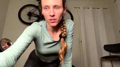 Cycling Couple online show from February 2026 04:55:01 AM