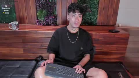 Snapshot of spencerwhite_ chatting on May 2026 08:48:02 PM Spencer online show from May 2026 08:48:02 PM