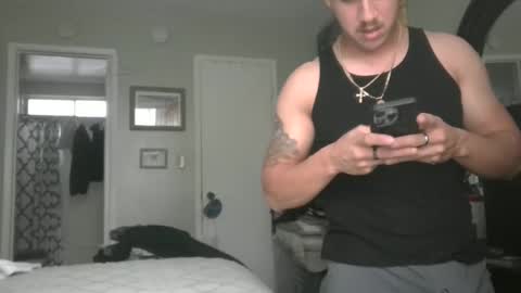 Snapshot of spicey_couple222 chatting on February 2025 12:20:02 AM spicey_couple222 online show from February 2025 12:20:02 AM