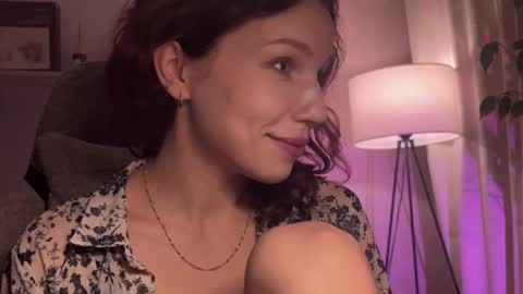 spicy___caramel online show from October 2025 04:49:02 PM