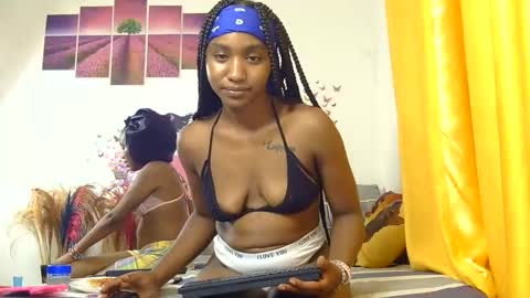 Snapshot of spicy_angels chatting on June 2026 07:06:02 PM Quinter Cheeky online show from June 2026 07:06:02 PM