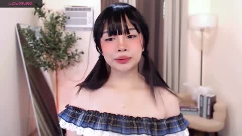 Snapshot of spicy_bunnyx chatting on April 2026 02:58:01 AM Kimmy online show from April 2026 02:58:01 AM