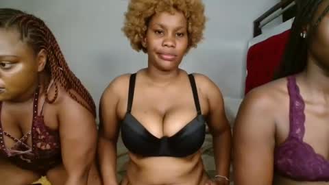 Snapshot of spicy_suzzy chatting on October 2025 05:13:01 PM Spicy online show from October 2025 05:13:01 PM