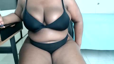 Snapshot of spicychocolatestrawberry chatting on February 2026 07:31:01 PM SPICYCHOCSTRAW online show from February 2026 07:31:01 PM