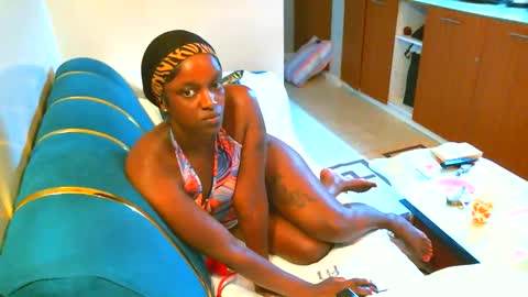 spicygal_ online show from April 2026 07:58:01 PM