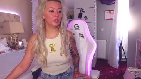 Alicia online show from August 2026 05:06:02 AM