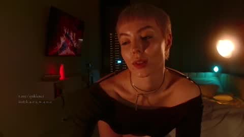 Elizabeth online show from November 2025 06:43:02 PM