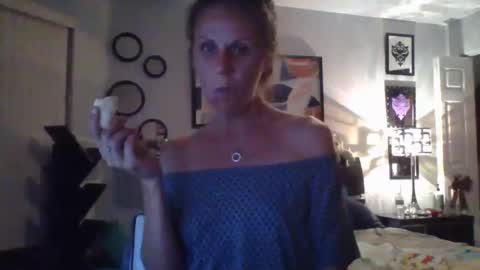 Rose online show from December 2025 04:18:02 AM