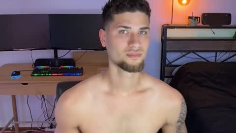 Splash8x online show from April 2026 04:54:01 PM