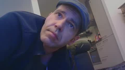 Snapshot of spliffray chatting on December 2024 02:33:01 PM spliffray online show from December 2024 02:33:01 PM