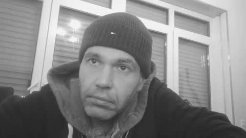 Snapshot of spliffray chatting on December 2024 04:12:02 AM spliffray online show from December 2024 04:12:02 AM