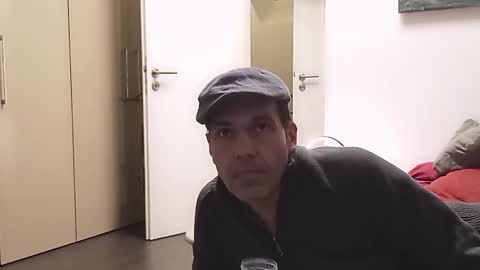 Snapshot of spliffray chatting on January 2025 05:17:02 AM spliffray online show from January 2025 05:17:02 AM