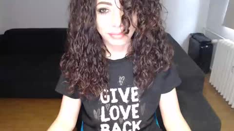 Doll online show from December 2024 11:19:01 AM