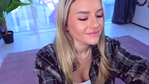 Anna online show from November 2025 10:59:01 AM