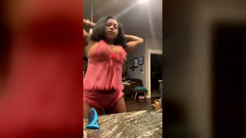 spoilprincesschloee online show from December 2025 11:23:01 PM