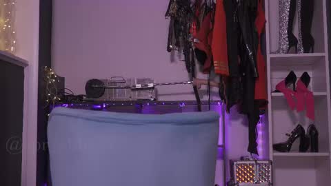 Snapshot of spr_abby chatting on March 2025 04:06:02 PM Abby online show from March 2025 04:06:02 PM