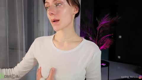 Snapshot of spring_forestxx chatting on April 2026 07:06:02 AM Lily my new acc3 online show from April 2026 07:06:02 AM