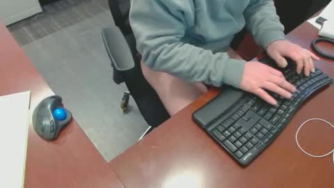 Snapshot of squirrelly82 chatting on February 2025 08:58:01 PM make me cum c2c talk to me online show from February 2025 08:58:01 PM