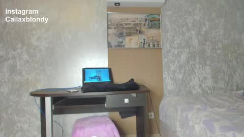 Snapshot of squirt_blondy chatting on April 2026 03:02:02 PM Caila online show from April 2026 03:02:02 PM