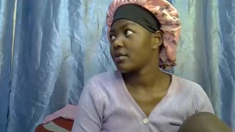 squirt_quueen online show from February 2026 07:45:02 PM