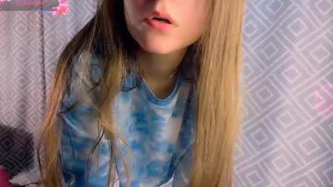 Snapshot of squirtle_vs_muk chatting on May 2026 02:39:01 AM Im starting to stream at 300 GMT Fansly online show from May 2026 02:39:01 AM