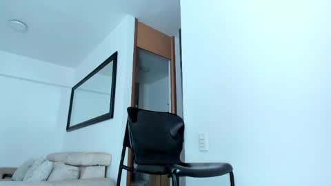 Snapshot of sr_smit_hot chatting on May 2026 04:03:02 PM ANDR online show from May 2026 04:03:02 PM